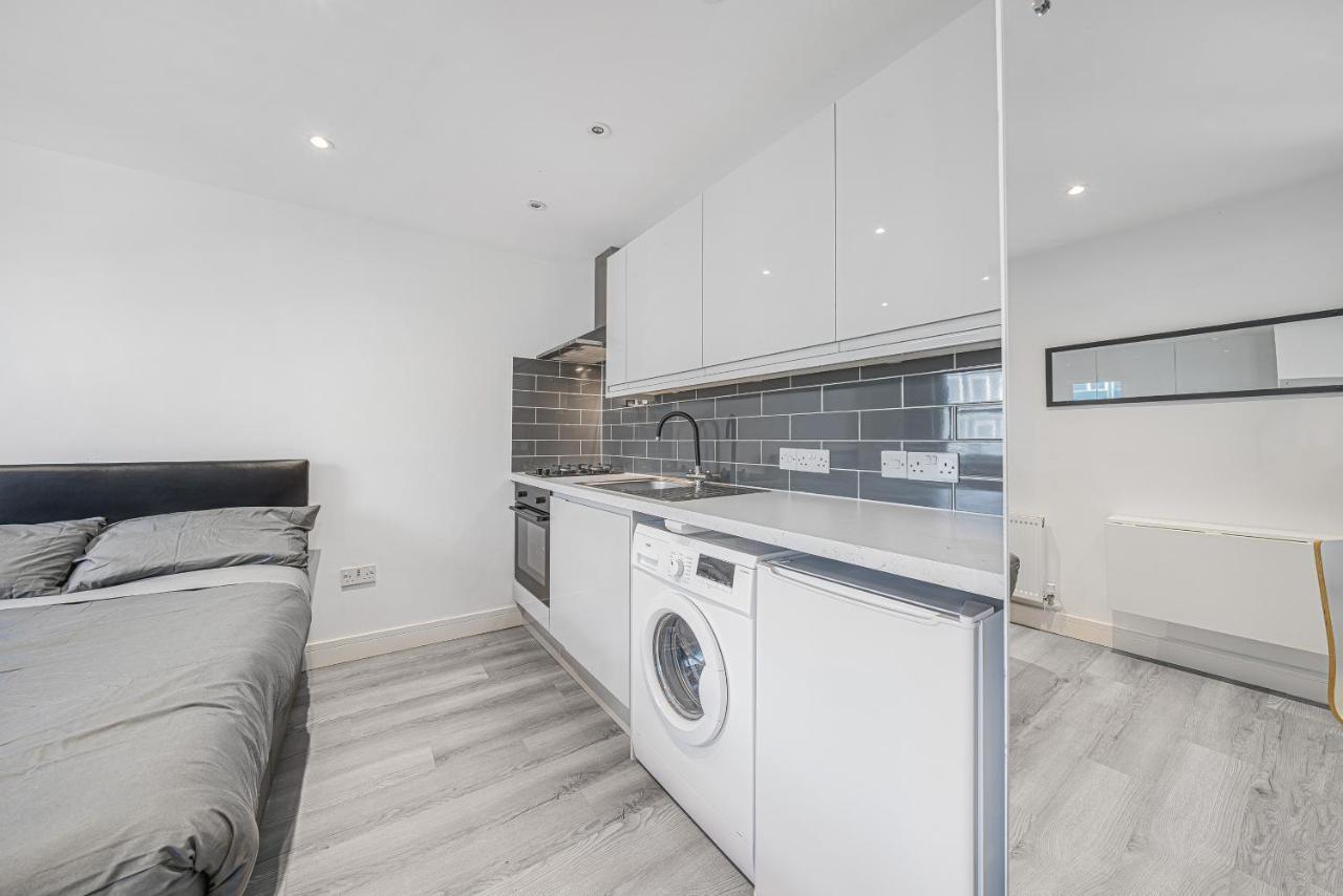 Top Floor Studio In Camberwell Лондон Экстерьер фото